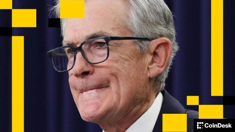 Bitcoin Steadies Around 90k With Liquidity Drained and a Fed Cut Fully Priced In