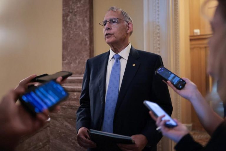 Senate Republicans race toward crypto vote on bill with uncertain Democratic buy-in